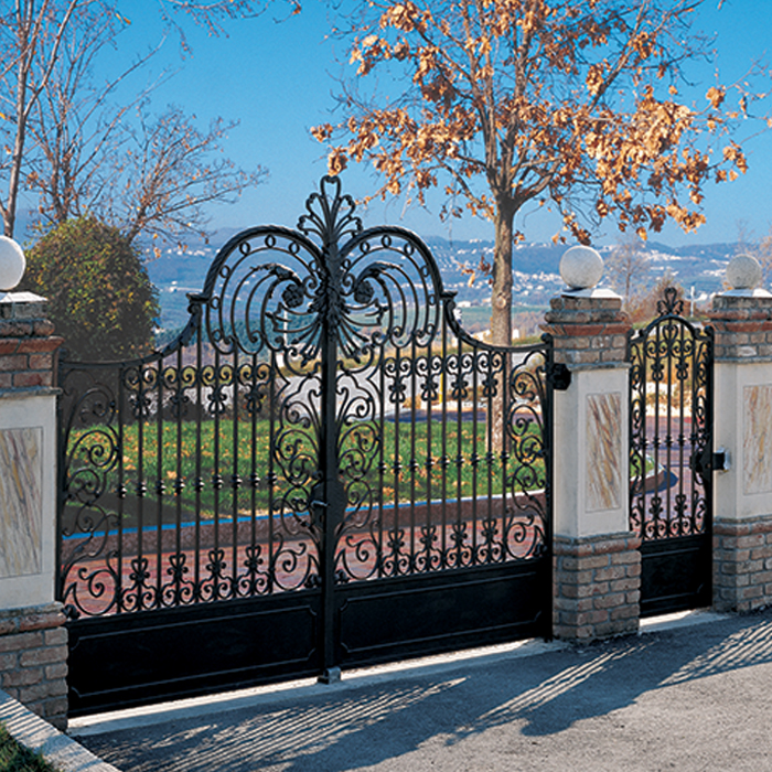 Genoa Estate and Pedestrian Gate