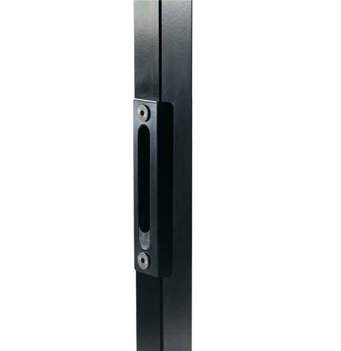 Insert Keep for Sq. Profiles in Black