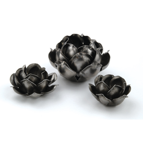 Stamped Steel Roses in Small, Medium and Large Sizes